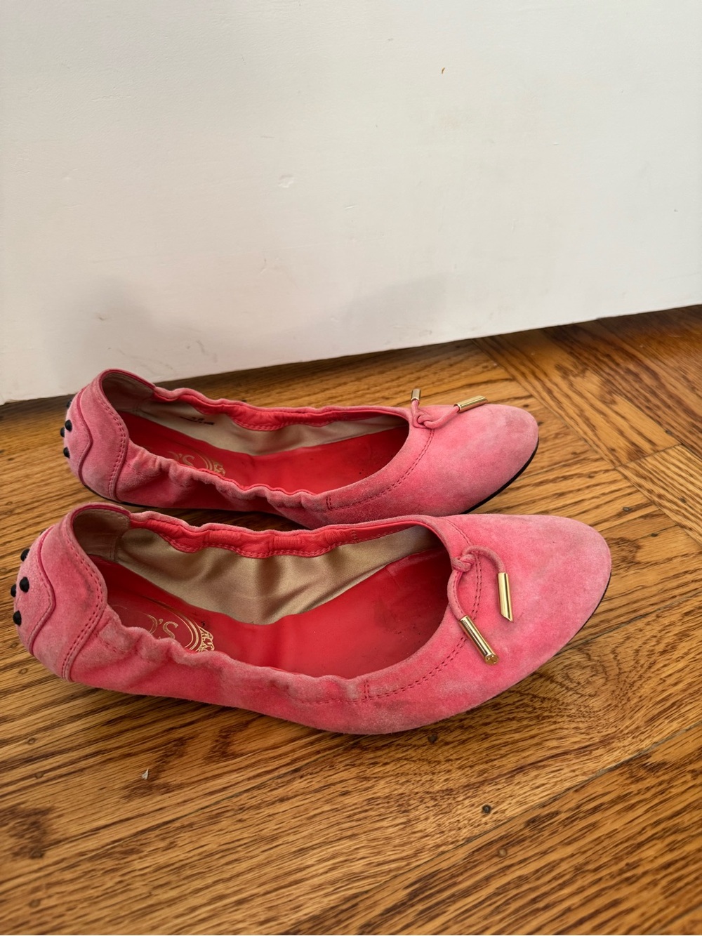 Tod's Coral Suede Elastic Ballet Flats with Gold Accents